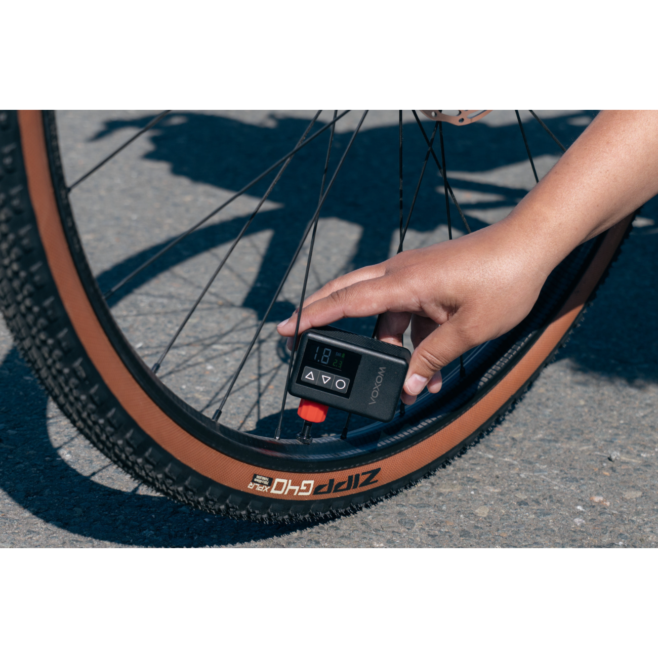 Voxom Mini Tire Inflator EPu2 - slika 3